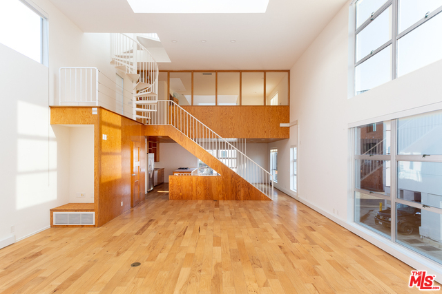 15 Brooks Ave in Los Angeles, CA - Foto de edificio - Building Photo