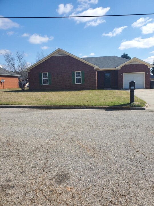 2028 Bassford Dr in Hephzibah, GA - Building Photo