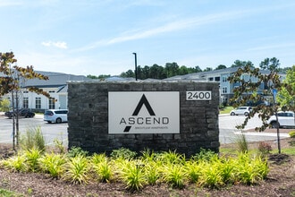 Ascend Brightleaf Apartments in Durham, NC - Foto de edificio - Building Photo