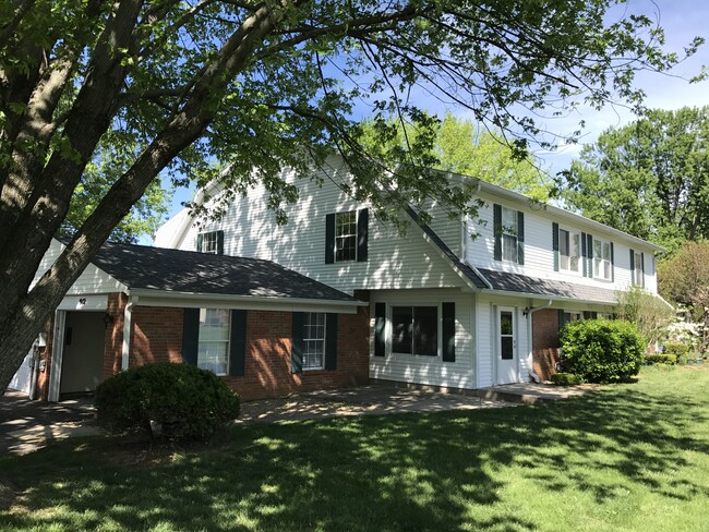 property at 942 E Waterloo Dr