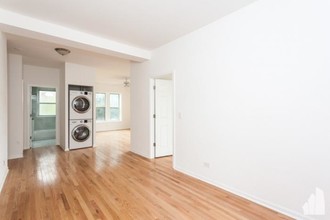 1050 W Catalpa Ave in Chicago, IL - Building Photo - Building Photo