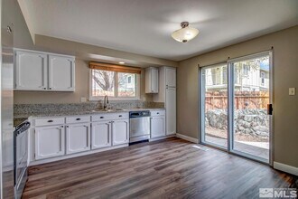 7513 Cumberland Cir in Reno, NV - Building Photo - Building Photo