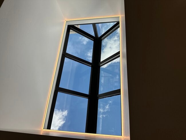 736 Main Ave, Unit F