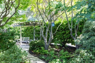 7 Maywood Ln in Menlo Park, CA - Building Photo - Building Photo