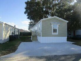 2202 Greenbrier Village Loop