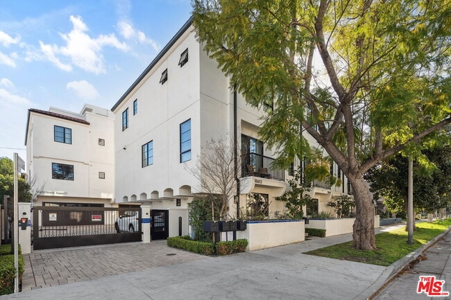 10612 Kareen Ct in Los Angeles, CA - Building Photo - Building Photo