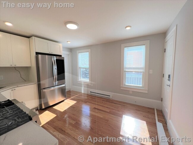 3 Mossland St in Somerville, MA - Building Photo - Building Photo