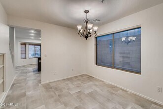 10310 E Le Marche Dr in Scottsdale, AZ - Building Photo - Building Photo