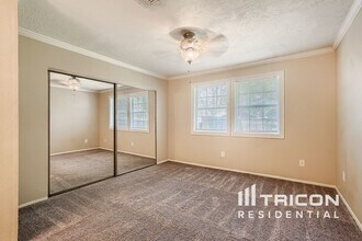 2824 Sugar Wood Dr in League City, TX - Building Photo - Building Photo
