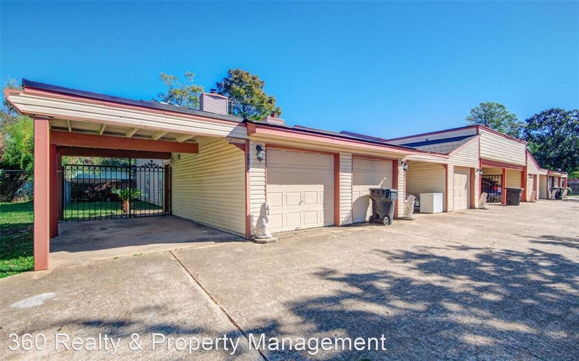 1849 Sherwood Forest St Photo