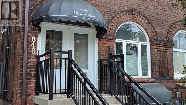 648 Bathurst St in Toronto, ON - Building Photo - Building Photo