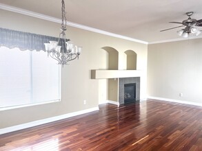 8964 Tom Noon Ave in Las Vegas, NV - Building Photo - Building Photo
