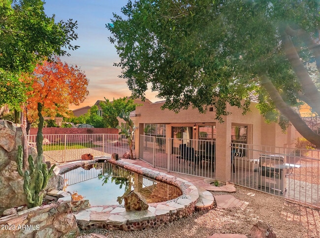 property at 5432 W Muriel Dr