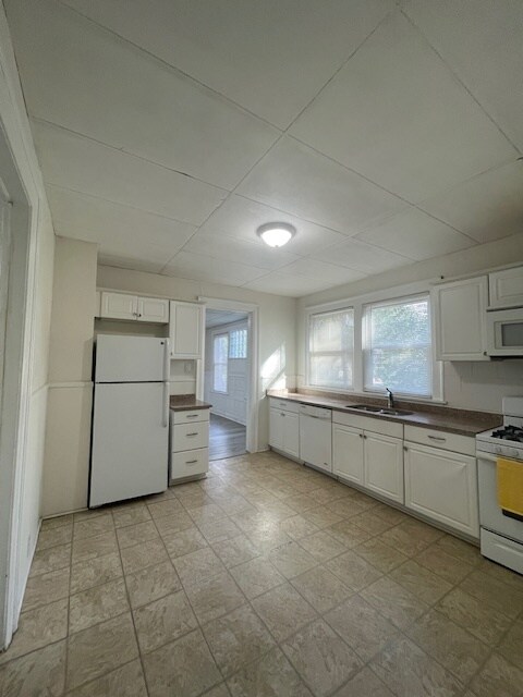 1072 Ellicott St, Unit 1 in Buffalo, NY - Building Photo