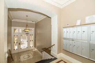 686 Post in San Francisco, CA - Foto de edificio - Building Photo