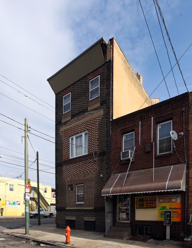 2101 S 9th St in Philadelphia, PA - Foto de edificio - Building Photo