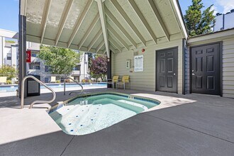 Nickel Creek in Lynnwood, WA - Building Photo - Building Photo