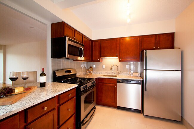 1570 Tremont St, Unit 207