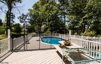 4 Rumson Rd in Livingston, NJ - Building Photo - Building Photo