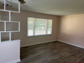 2012 S Hampton Ave in Springfield, MO - Building Photo - Building Photo