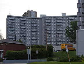 Somerset Towers East & West in Ottawa, ON - Building Photo - Primary Photo