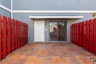 32 Crossings Cir in Boynton Beach, FL - Building Photo - Building Photo