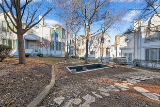 28 Columbus Square Dr in St. Louis, MO - Building Photo - Building Photo