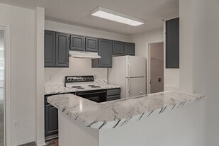 Grove at Cary Park in Cary, NC - Building Photo