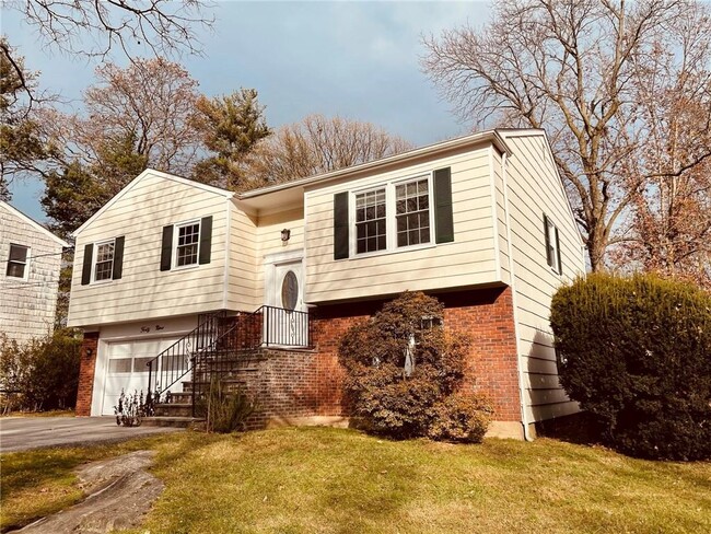 property at 49 Hommocks Rd