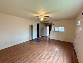 312 N Yolo St in Willows, CA - Building Photo - Building Photo