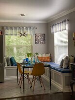 1804 Holly St in Austin, TX - Building Photo