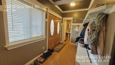 31819 Old Yale Rd in Abbotsford, BC - Building Photo - Building Photo