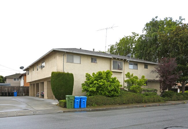 853 Maryann Dr in Santa Clara, CA - Foto de edificio - Building Photo