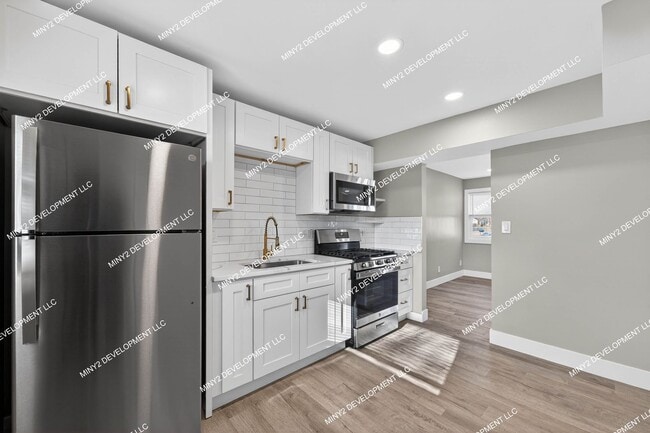 34039 Cambria Ct in Westland, MI - Building Photo - Building Photo