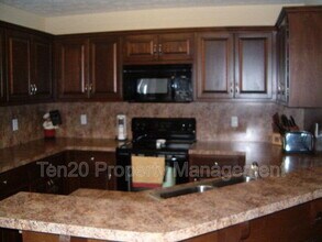18 Hillside Dr in Phenix City, AL - Building Photo - Building Photo