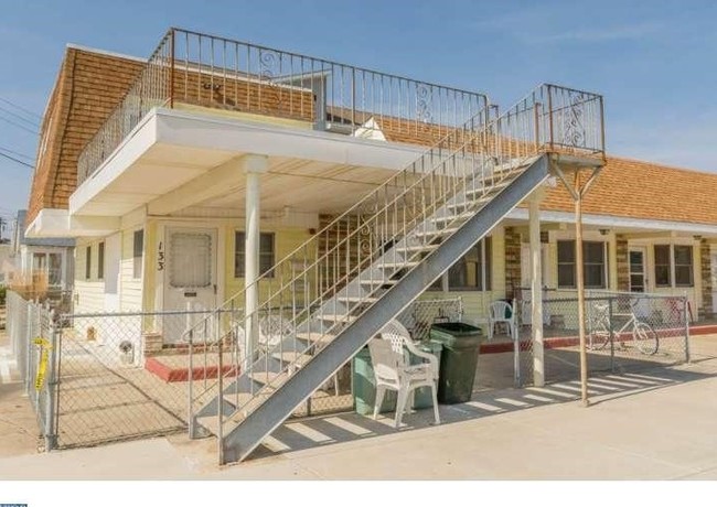 133 E Leaming Ave in Wildwood, NJ - Building Photo - Building Photo