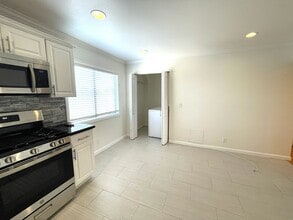 1967 Plaza del Amo in Torrance, CA - Building Photo - Building Photo