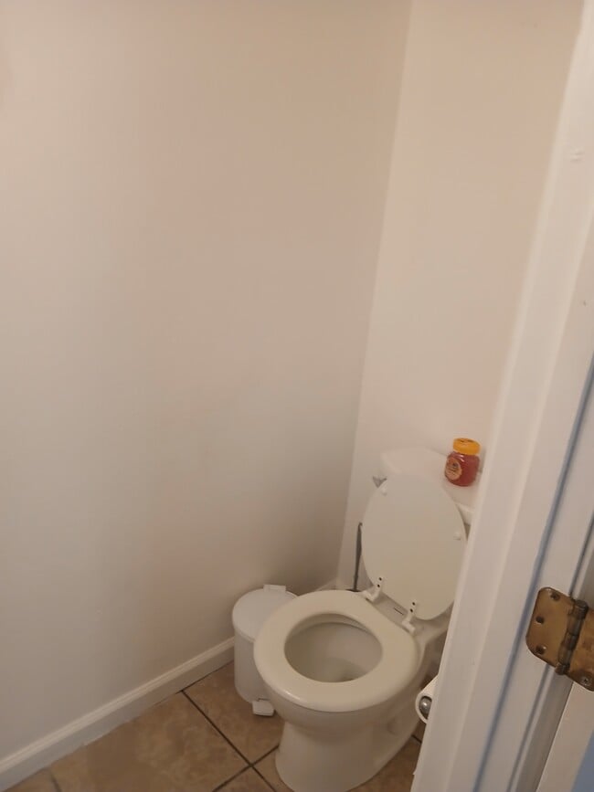 2042 Carol Sue Ave in Terrytown, LA - Building Photo - Building Photo