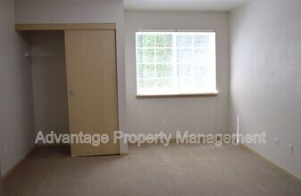 739 Jackson St W in Monmouth, OR - Building Photo - Building Photo