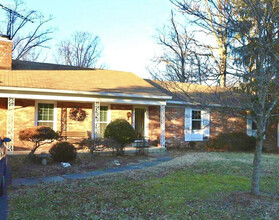 14212 Northwyn Dr, Unit B in Silver Spring, MD - Building Photo - Building Photo