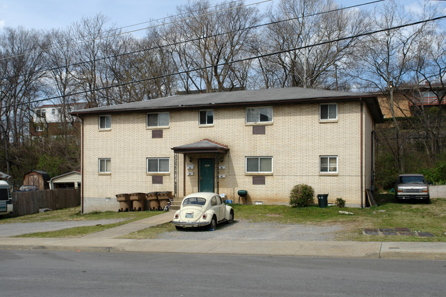 3402 Clifton Ave in Nashville, TN - Foto de edificio - Building Photo