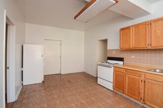 3145 W Medill Ave, Unit A03W in Chicago, IL - Building Photo - Building Photo