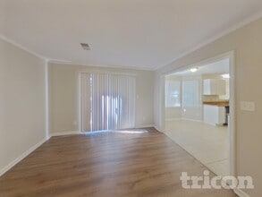 8404 Sills Ct in Charlotte, NC - Foto de edificio - Building Photo