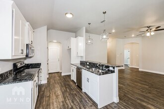 109 Overhill Dr in Springtown, TX - Foto de edificio - Building Photo