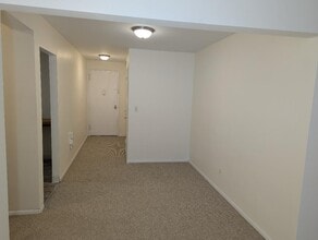 46 Prospect Ave, Unit 46 Prospect St. 2J in Norwalk, CT - Foto de edificio - Building Photo