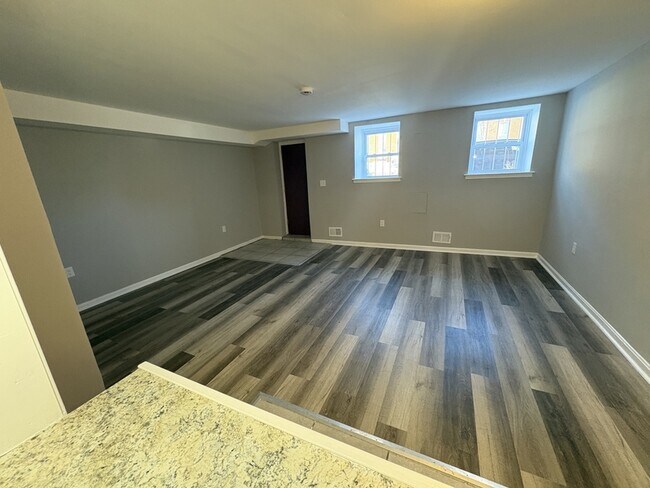 906 N Fulton Ave in Baltimore, MD - Building Photo - Building Photo