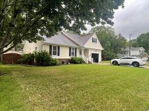 821 Needlerush Ct in Chesapeake, VA - Building Photo - Building Photo