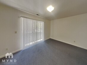 954 Berrum Ln in Reno, NV - Building Photo - Building Photo