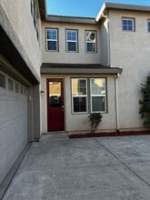 630 Ben Ingram Ct in Tracy, CA - Building Photo - Building Photo