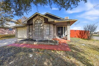 10000 Long Rifle Dr in Fort Worth, TX - Building Photo - Building Photo